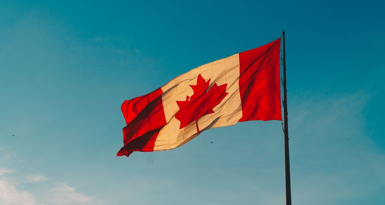 Flagpole with the flag of Canada - Cookiebot
